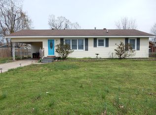202 Illinois Ave, Sikeston, MO 63801