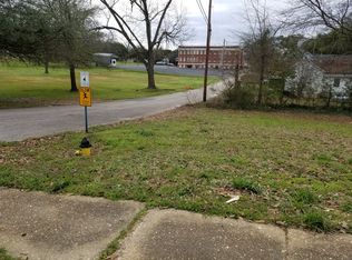 612 S 8th St, Lanett, AL 36863