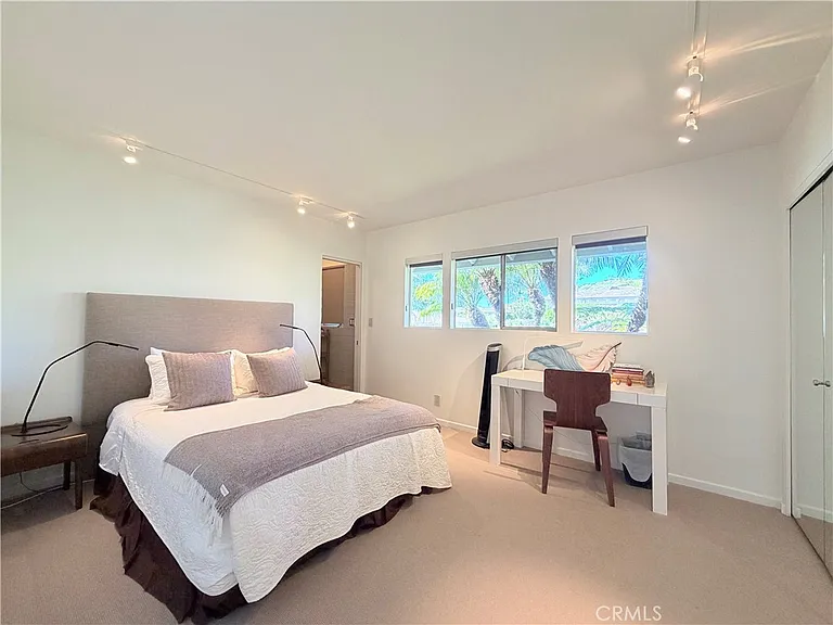 2490 Monaco Dr — Photo 9