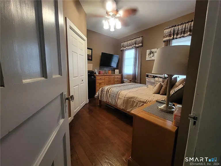261 Willow St #2 — Photo 4