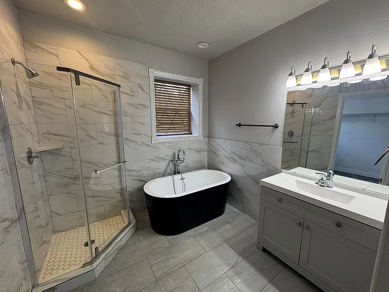 340 Rainbow Ln #B-1 — Photo 8