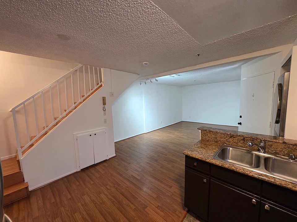 2nd image of 1244 Stanley Ave #5