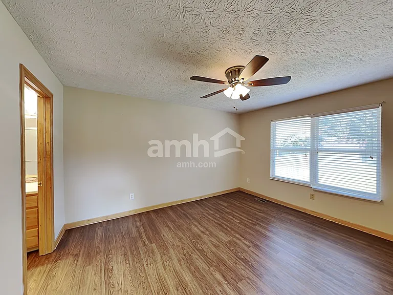 808 Gascony Dr — Photo 12