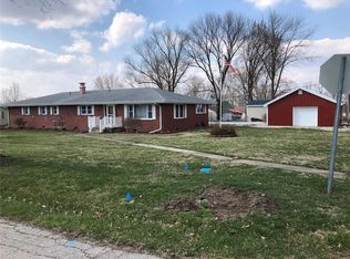 511 E Martin St, Perry, MO 63462