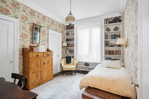 Sold by Corcoran | media 8