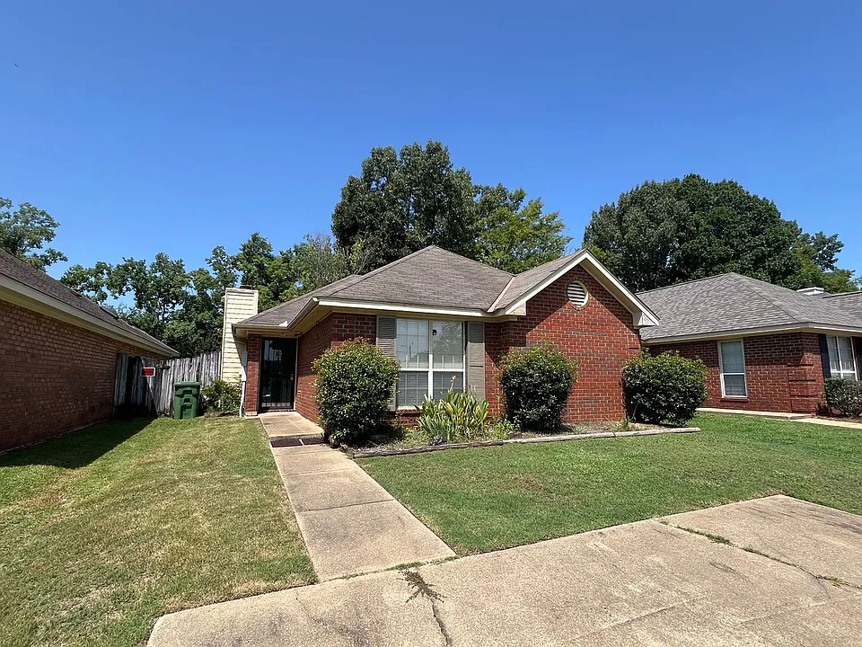 1706 Meadow Oak Ct
