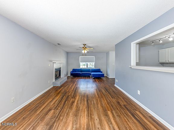 4th image of 609 Jimmies Creek Drive