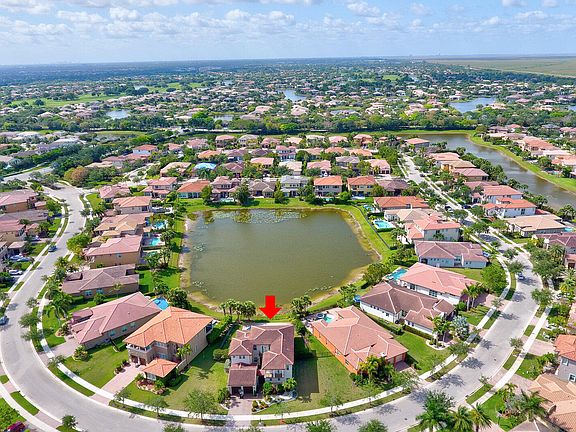 4th image of 8289 NW 124th Ter