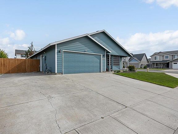 4th image of 8203 Quatsino Dr