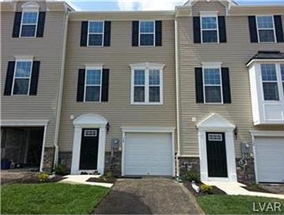 1st image of 14 Yellow Rose Ln