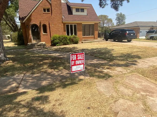 421 E 1st St, Shamrock, TX 79079