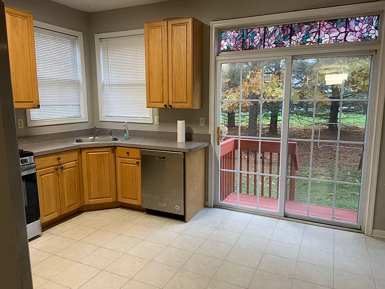 19 Shelley Cir — Photo 6