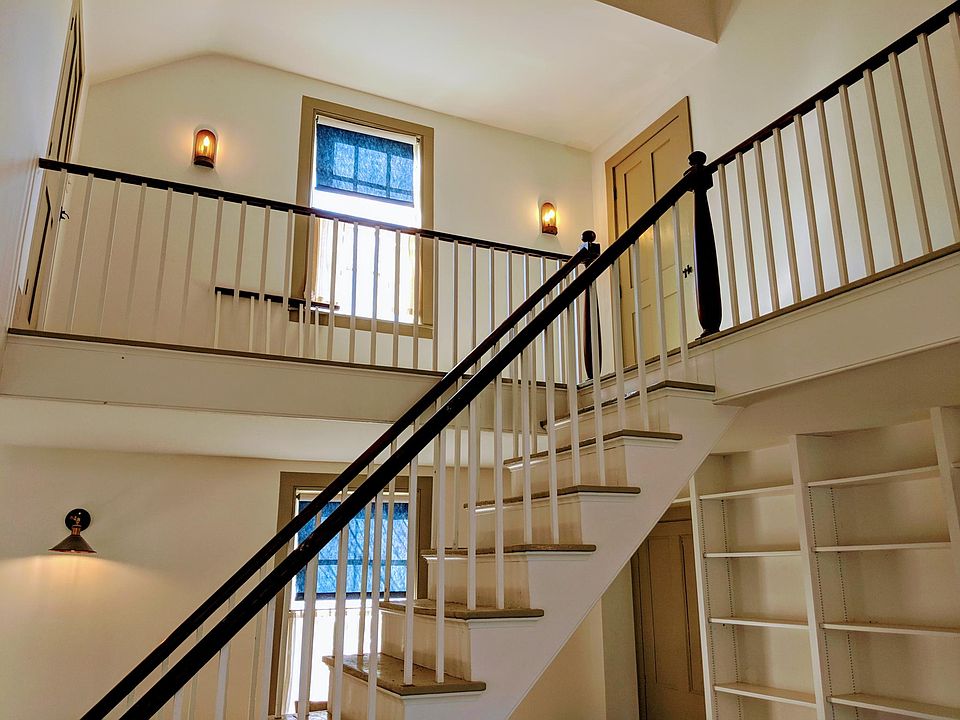 9 Island St, Harrisville, NH 03450 Zillow