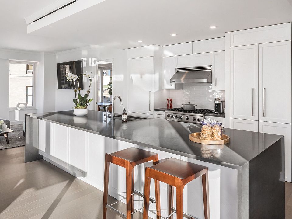 1st image of 222 W 80th St #4C