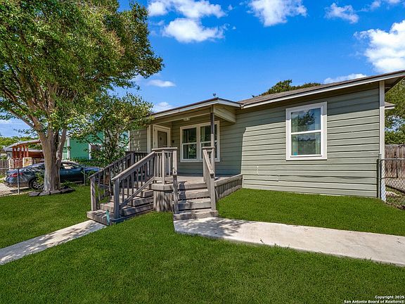 4th image of 2335 Waverly Avenue