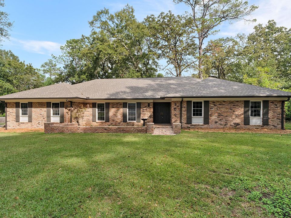 1st image of 800 Monterrey Ln