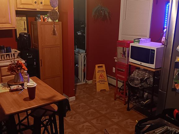 2nd image of 37 Spring Garden St