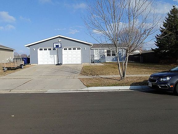 3rd image of 1837 S Grant Ave