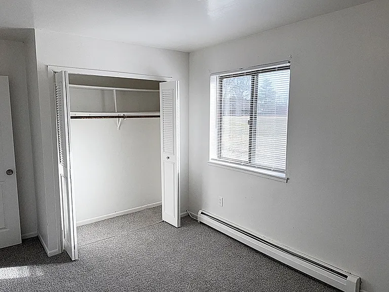 Waverly Park Apartments — Photo 4