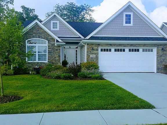 2nd image of 15811 River View Pl