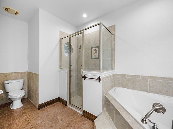 2nd image of 5648 County Road 561
