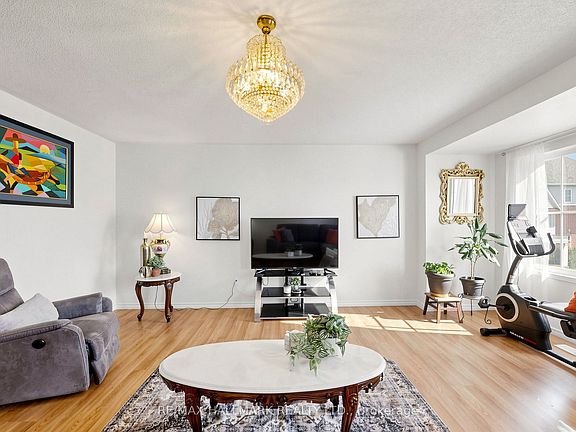 4th image of 36 Jenkinson Way #132