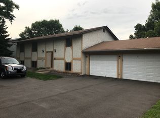 1177 County Road B W, Roseville, MN 55113