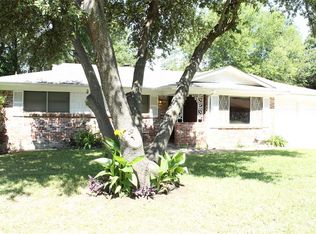 1037 Livingston Dr, Hurst, TX 76053