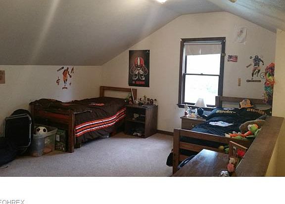 4th image of 261 Grant St