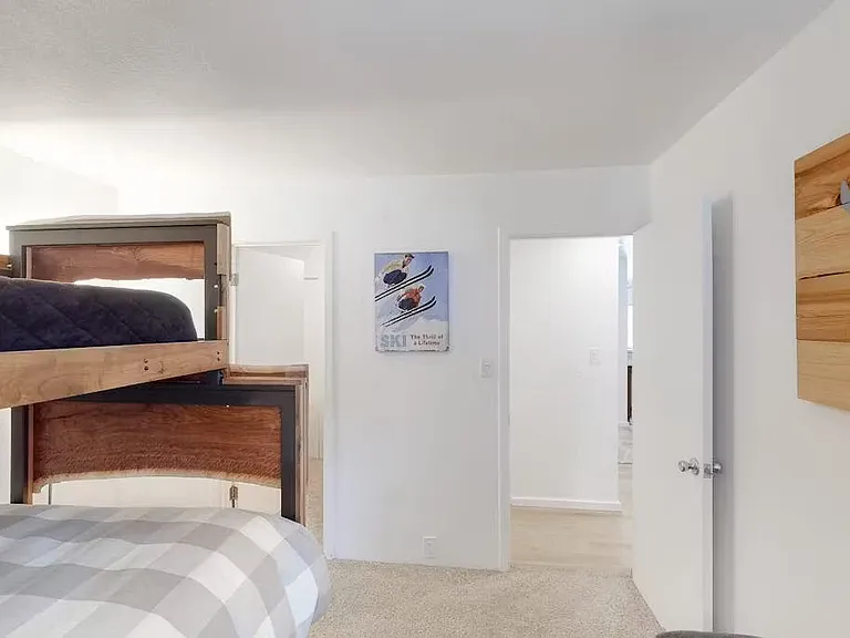 4031 Big Horn Rd #9-B — Photo 10