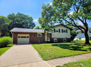 11483 Farmington Rd, Cincinnati, OH 45240
