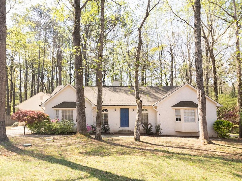 1st image of 2557 Ashley Cir