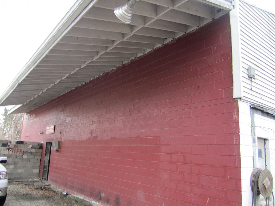 2nd image of 16016 Puritan St
