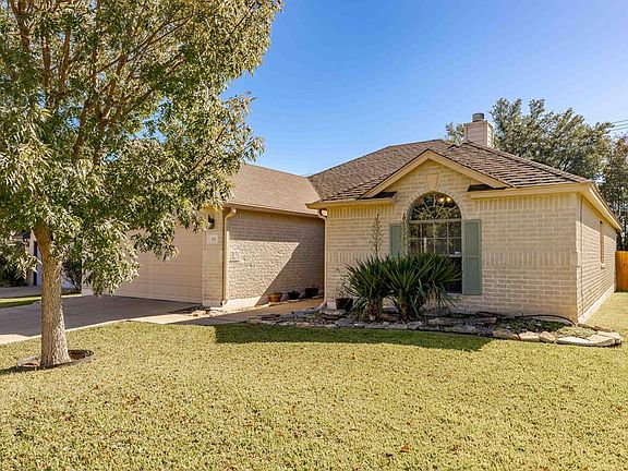 2nd image of 313 Chase Oaks Pl