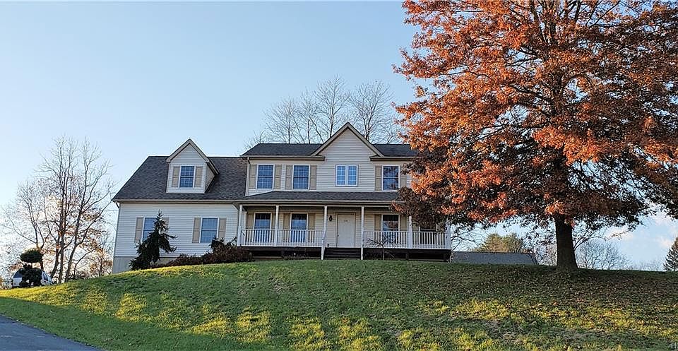 1st image of 28 Watkins Dr