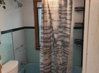 1343 S 19th St #1, Manitowoc, WI 54220