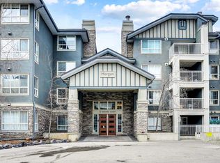 35 E Richard Ct SW #250, Calgary, AB T3E7N9