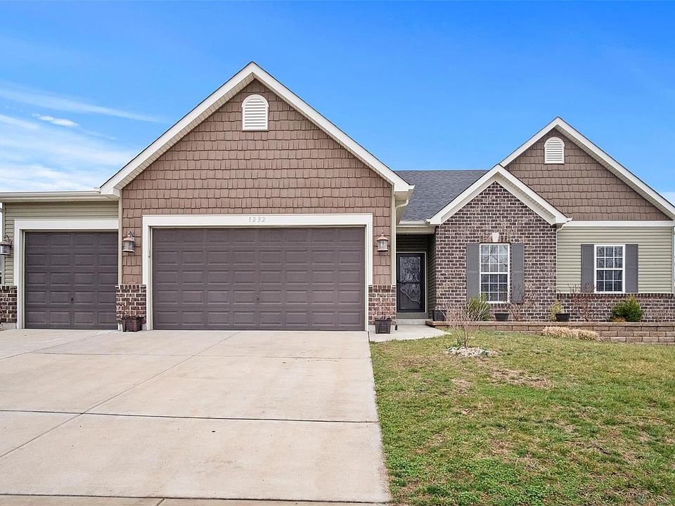 1st image of 1232 Sonoma Way