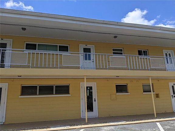 3rd image of 2155 Wood St APT A17