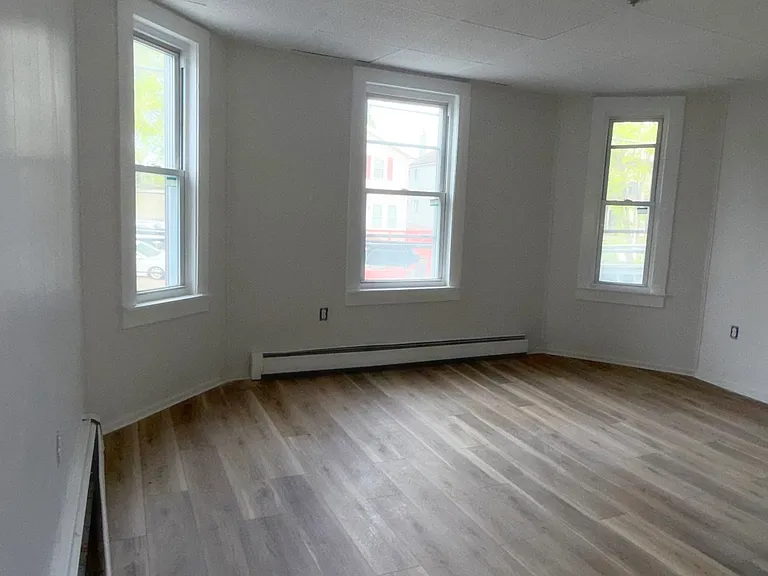 193 Smith St #3-1-2 — Photo 5