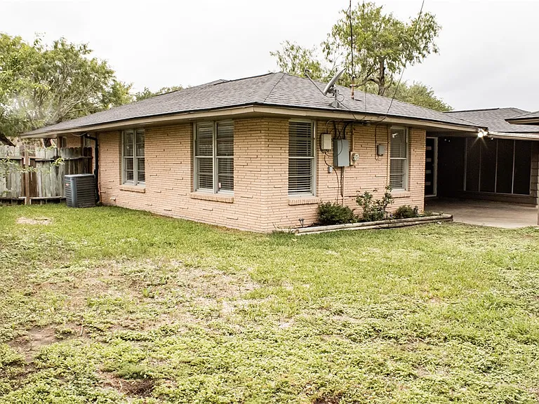 3722 Pope Dr — Photo 33