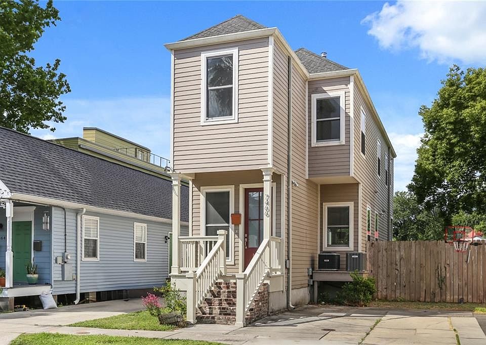 1st image of 7466 Pitt St