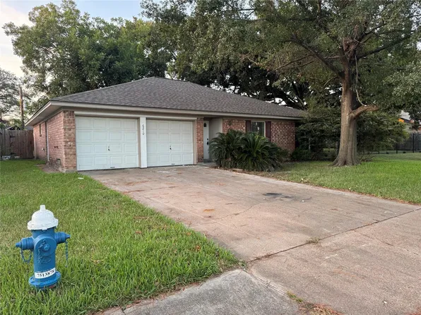 6210 Autumn Arbor Dr, Houston, TX 77092