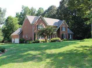 513 Hunt Forest Ct, Pleasant Garden, NC 27313