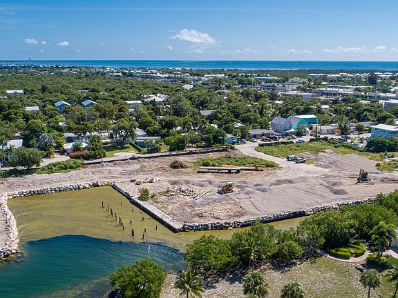 2nd image of 50th Street Gulf #7NXTYD