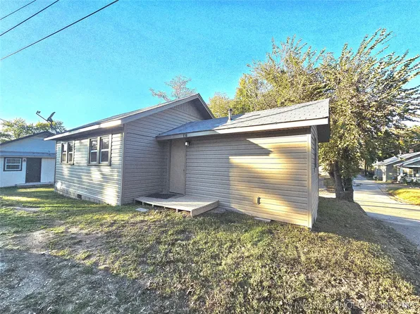 116 W 6th St, Sand Springs, OK 74063