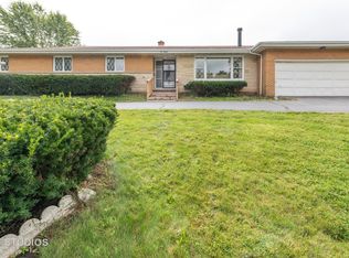 1013 W Wood St, McHenry, IL 60051