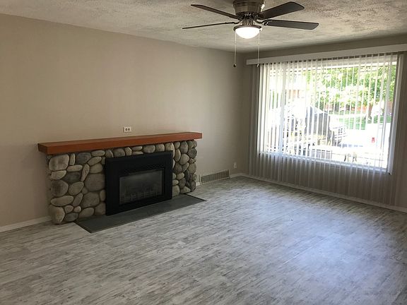 3rd image of 3133 W Dalke Ave