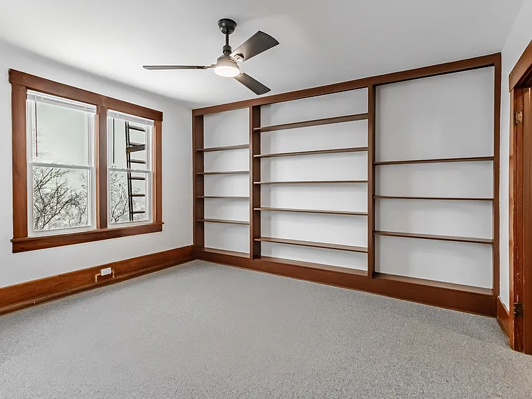 496 Dorsey Ave #2 — Photo 7