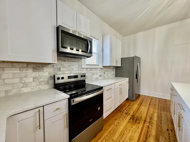 313 N Rose Ave — Photo 6